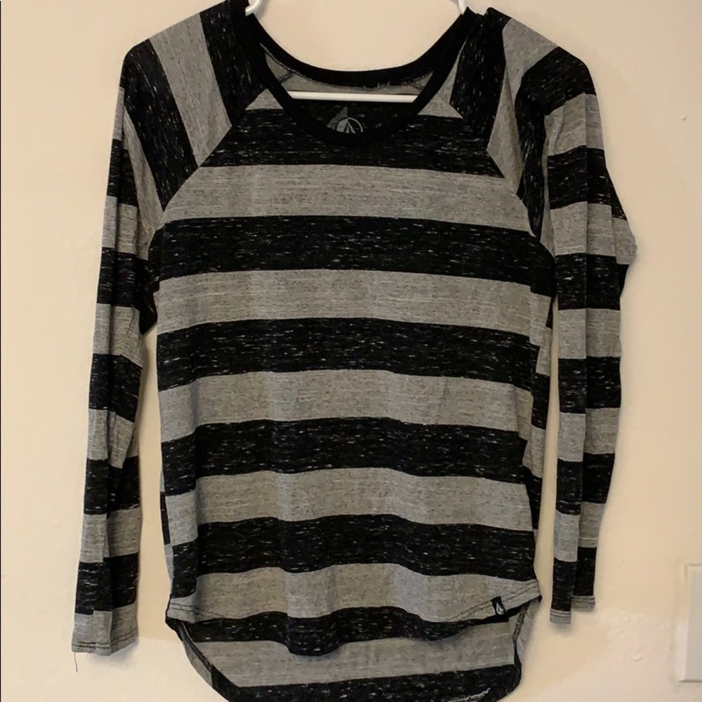 Volcom long sleeve shirt